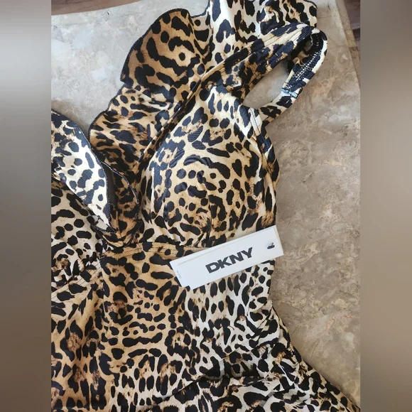 S M L XL DKNY Swim One Piece Ruffle V Neck Swimsuit Leopard - Picture 8 of 11